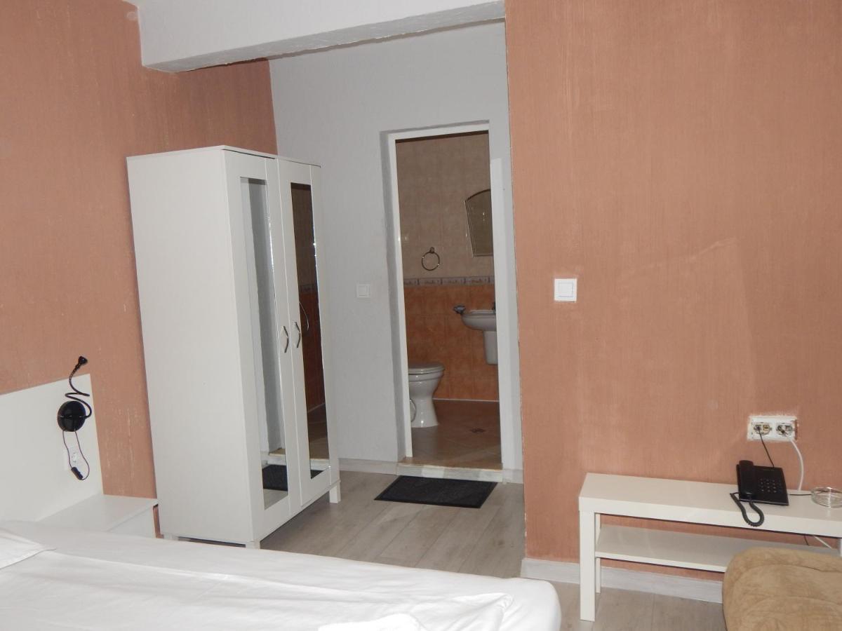 בלאגובגראד Rio Family Hotel מראה חיצוני תמונה