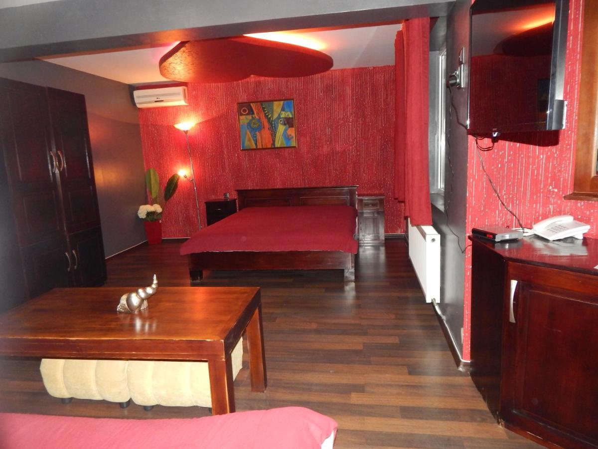 בלאגובגראד Rio Family Hotel מראה חיצוני תמונה