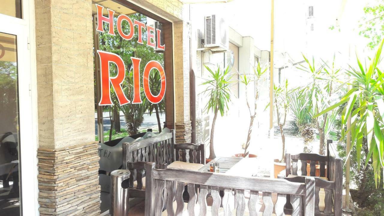 בלאגובגראד Rio Family Hotel מראה חיצוני תמונה